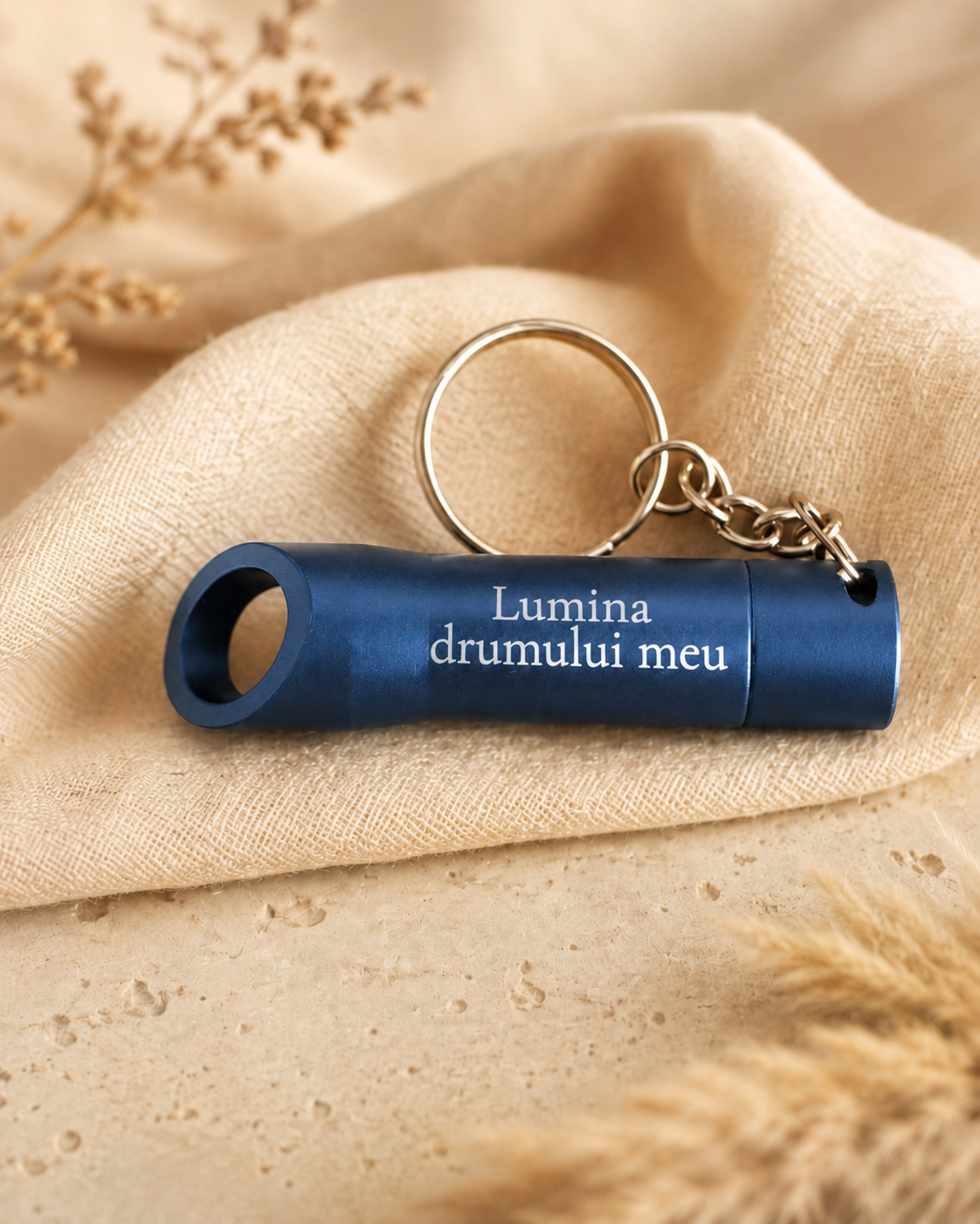 Breloc lanternă LED cu desfăcător personalizat
