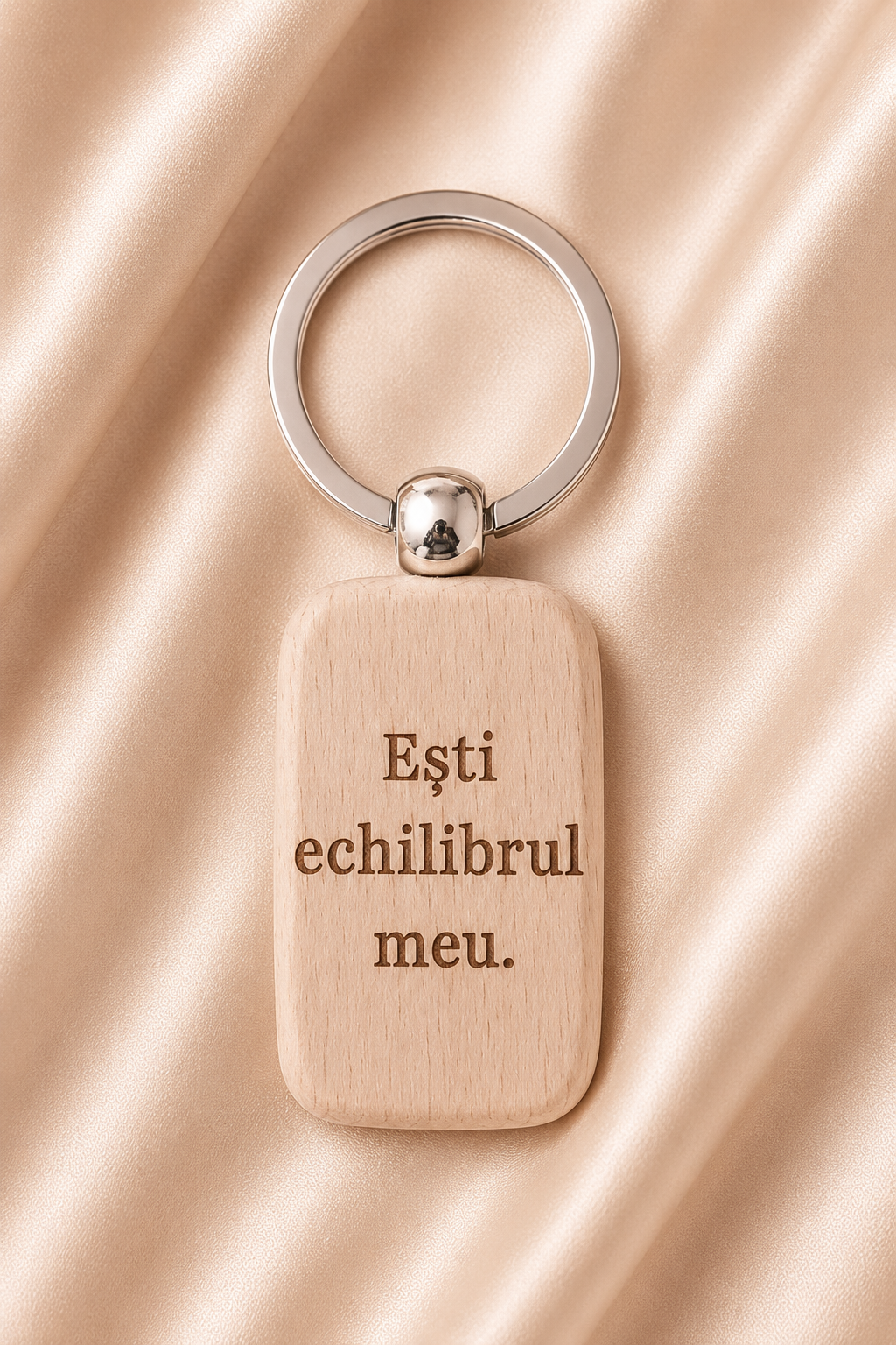 Breloc din lemn, personalizat pentru cuplu