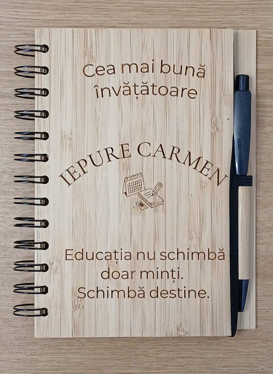 Carnet din bambus cu pix, personalizat pentru cadre didactice