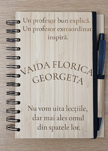 Carnet din bambus cu pix, personalizat pentru cadre didactice