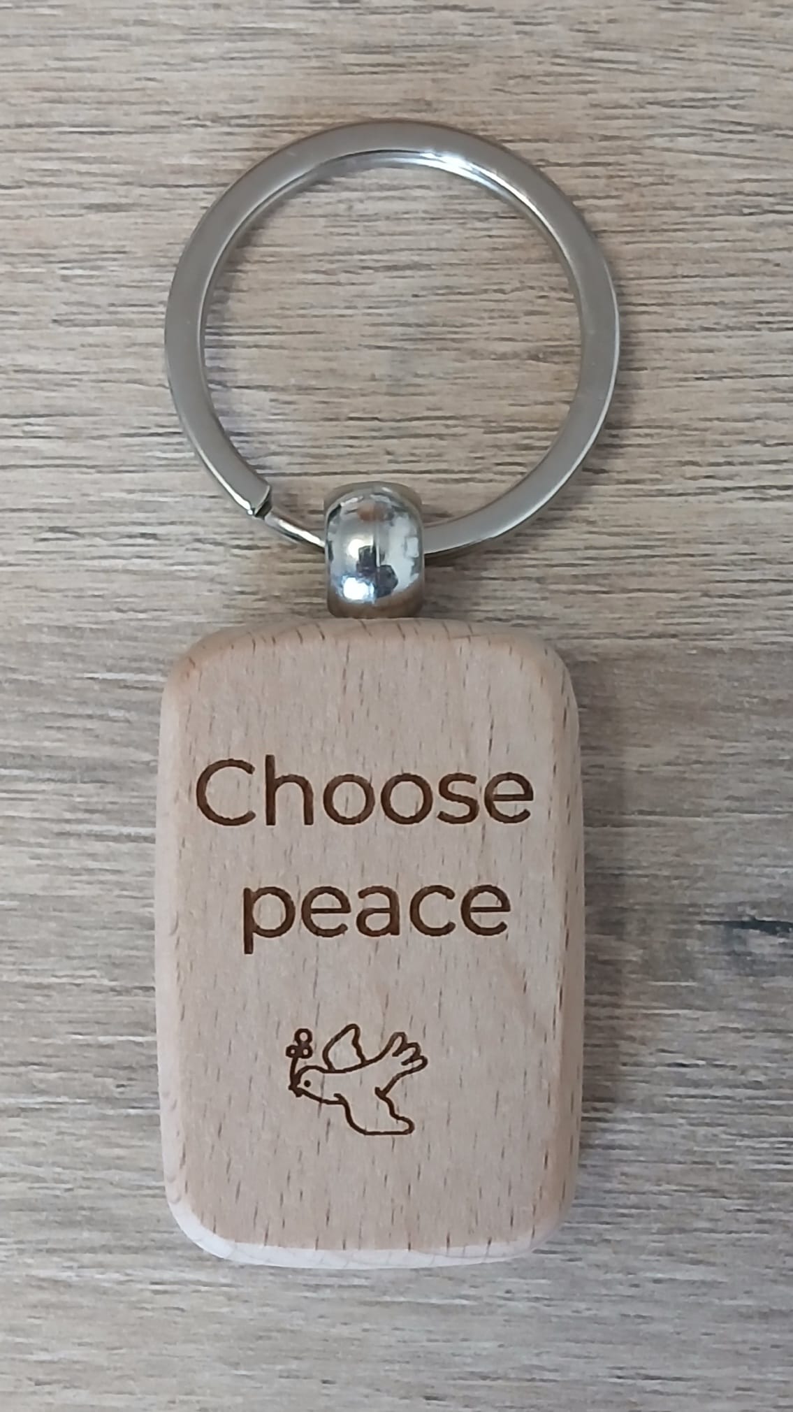 Breloc din lemn, personalizat cu mesaj motivațional
