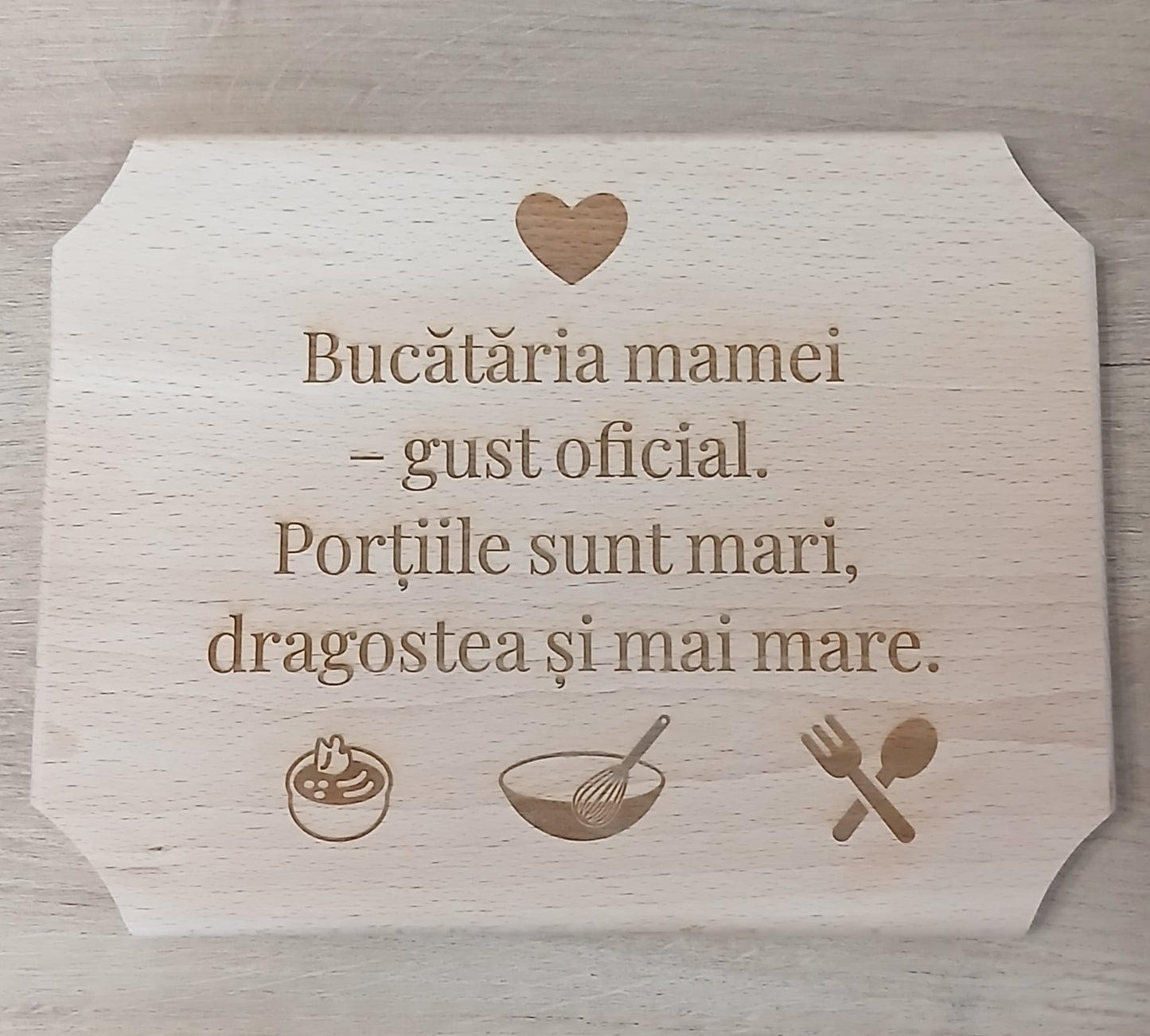 Placă decorativă din lemn tip tocător, personalizată